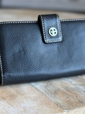 Giani Bernini Black Pebbled Leather Clutch
